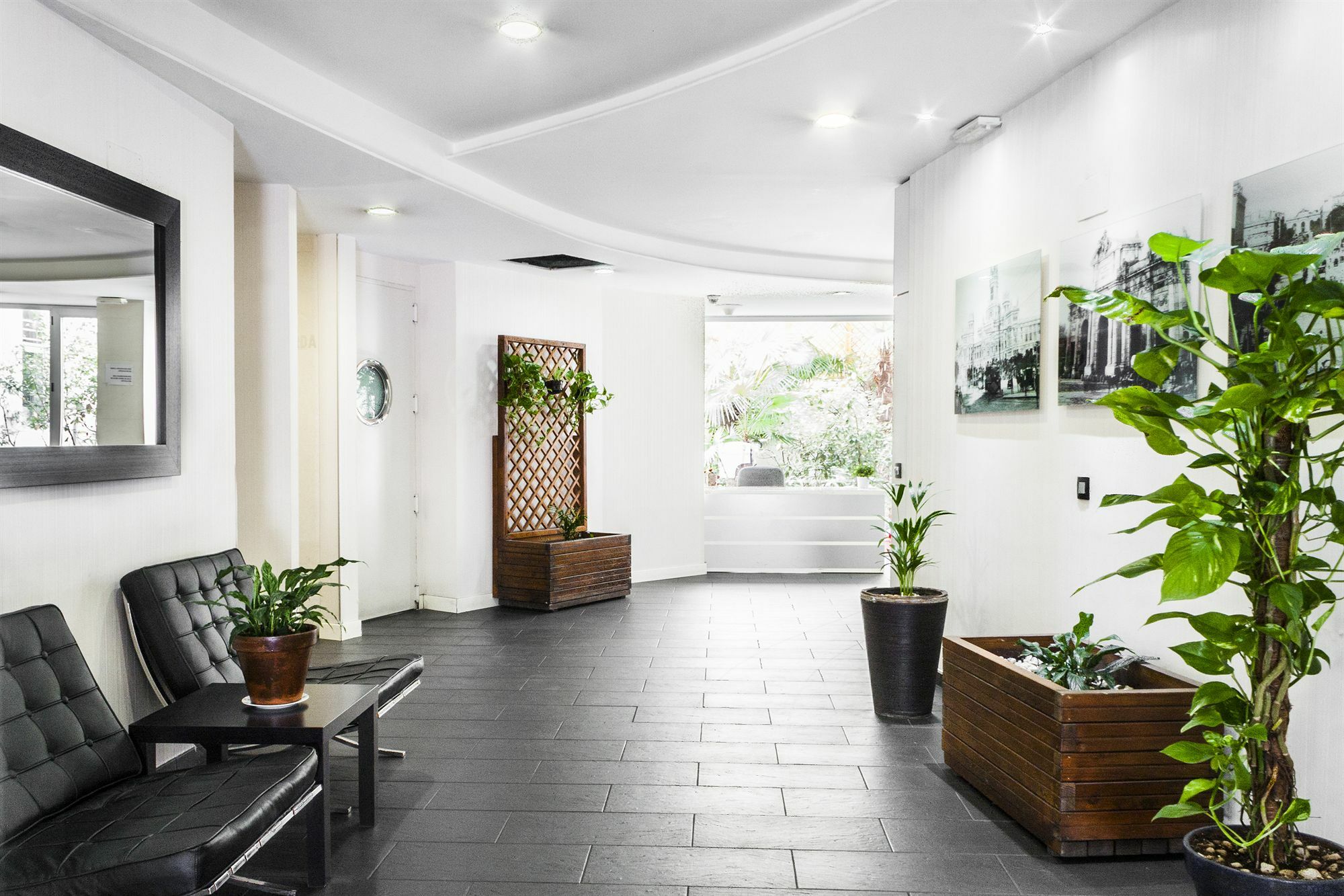 Gran Via Suites Madrid Luaran gambar