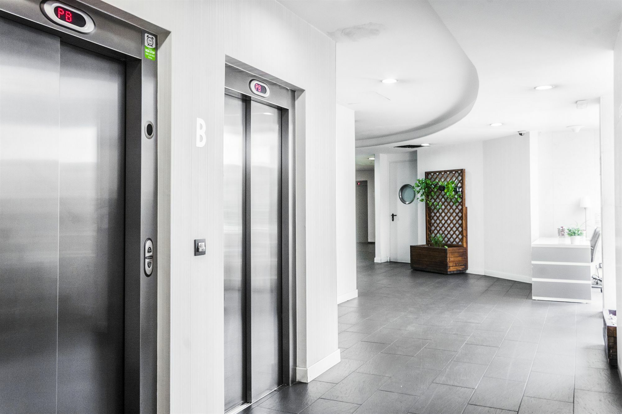 Gran Via Suites Madrid Luaran gambar